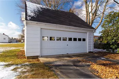 429 Forest Avenue, Middletown, RI 02842 - Photo 35