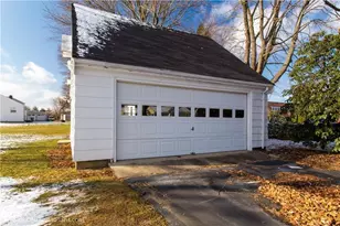 429 Forest Ave, Middletown, RI 02842 - Photo 35