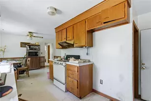 35 Elmwood Dr, North Kingstown, RI 02852 - Photo 21