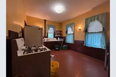 75 Lenox Avenue, Providence, RI 02907 - Photo 15