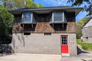 2185 Post Rd, South Kingstown, RI 02879 - Photo 25