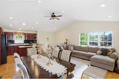 212 Lexington Avenue, North Providence, RI 02904 - Photo 3