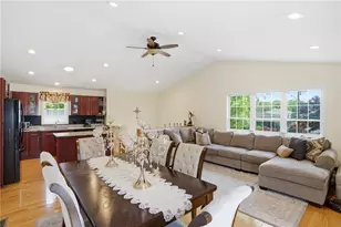 212 Lexington Ave, North Providence, RI 02904 - Photo 3