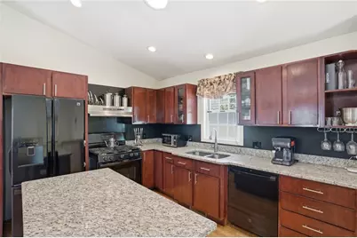 212 Lexington Avenue, North Providence, RI 02904 - Photo 11