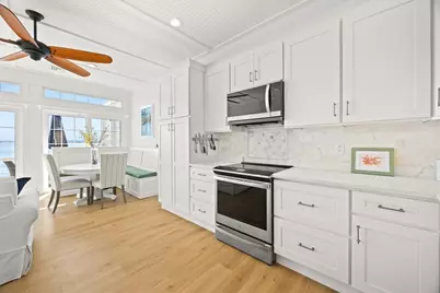 106 King Philip Avenue, Bristol, RI 02809 - Photo 9
