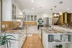 31 Meadowbrook Dr, Barrington, RI 02806 - Photo 13