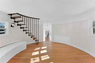 505 Scituate Avenue, Cranston, RI 02921 - Photo 3