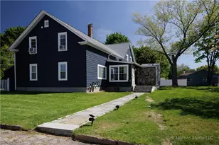 58 Spooner Ave, Warwick, RI 02886 - Photo 3
