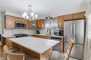 4 Rosemont Ave, Johnston, RI 02919 - Photo 3