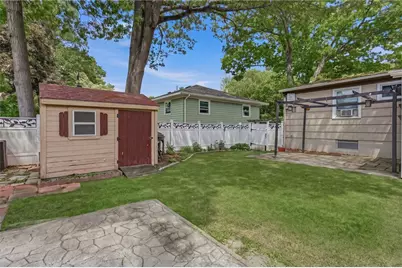 194 Parkside Avenue, Pawtucket, RI 02861 - Photo 31