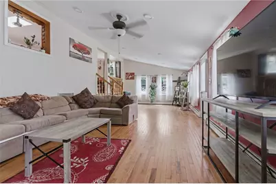 194 Parkside Avenue, Pawtucket, RI 02861 - Photo 5