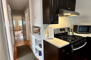 1001 Narragansett Blvd, Providence, RI 02905 - Photo 11