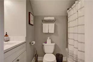 40 Grafton St, Newport, RI 02840 - Photo 19