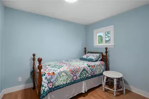 84 Ash Ave, Cranston, RI 02910 - Photo 9