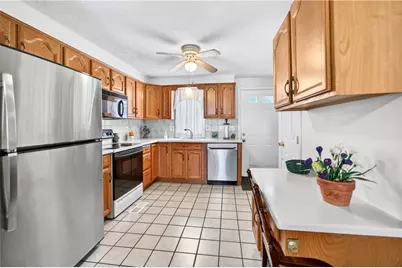 39 Dale Avenue #B, Johnston, RI 02919 - Photo 5