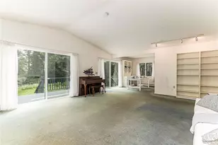 1735 Kingstown Rd, South Kingstown, RI 02879 - Photo 11