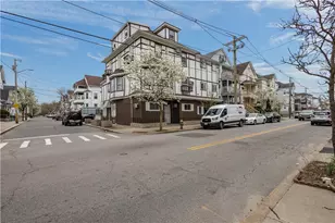 129 Academy Ave, Providence, RI 02908 - Photo 3