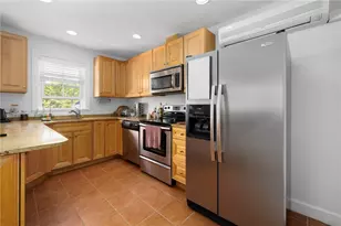 1 Red Cross Ave, Newport, RI 02840 - Photo 13