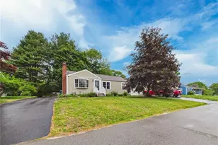 119 Gilbert St, Warwick, RI 02886 - Photo 1
