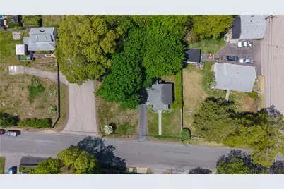 195 Talcott Street, Woonsocket, RI 02895 - Photo 11