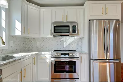 17 Slocum Street #1, Providence, RI 02909 - Photo 7