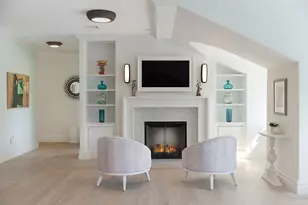 78 Rhode Island Ave, Newport, RI 02840 - Photo 3