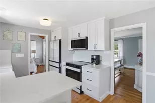 31 Beverly Cir, Smithfield, RI 02828 - Photo 15