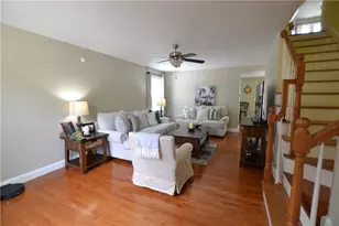 517 Pleasant St, Pawtucket, RI 02860 - Photo 11