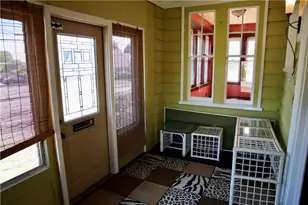 133 Wampanoag Trl, East Providence, RI 02915 - Photo 5