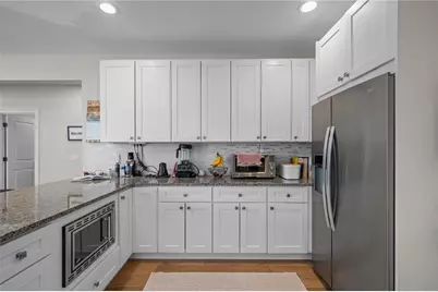 12 University Avenue, Providence, RI 02906 - Photo 11