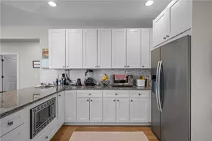 12 University Ave, Providence, RI 02906 - Photo 11