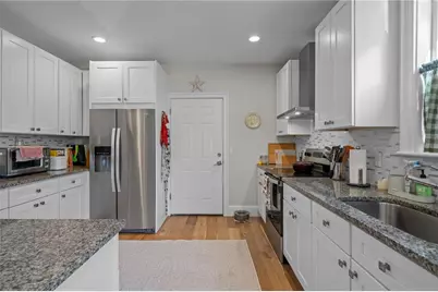 12 University Avenue, Providence, RI 02906 - Photo 9