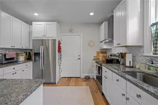 12 University Ave, Providence, RI 02906 - Photo 9