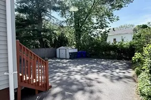 14 Esten St, Providence, RI 02908 - Photo 5