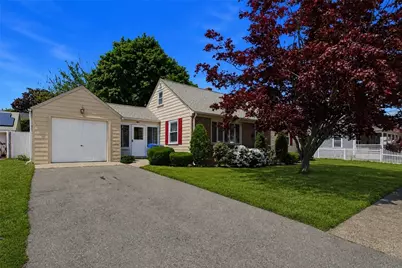 85 2nd Street, Pawtucket, RI 02861 - Photo 3