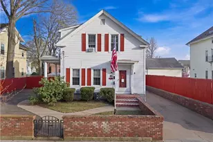 112 Clay St, Central Falls, RI 02863 - Photo 3