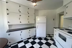 45 Woodlawn Ave, Bristol, RI 02809 - Photo 3