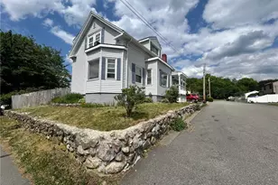 9 Bye St, North Providence, RI 02911 - Photo 3