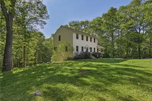 26 Vale Ct, West Greenwich, RI 02817 - Photo 3