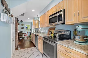 30 Madison Ave, Portsmouth, RI 02872 - Photo 9