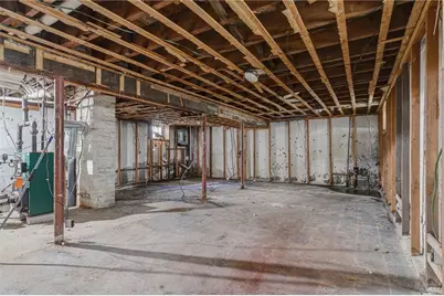 8 Angela Court, North Providence, RI 02904 - Photo 27