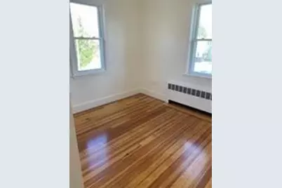 86 Hamilton Avenue #1st floor, Barrington, RI 02806 - Photo 7