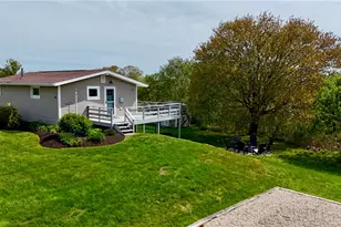 30 Green Meadow Dr, Narragansett, RI 02882 - Photo 9