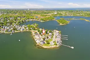 272 Riverside St, Portsmouth, RI 02871 - Photo 35