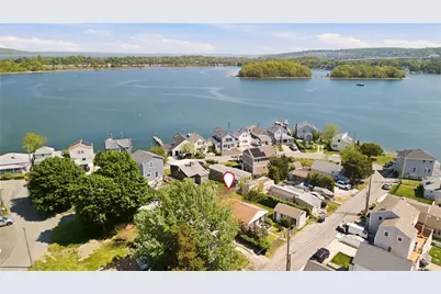 272 Riverside Street, Portsmouth, RI 02871 - Photo 9