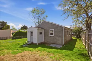 272 Riverside St, Portsmouth, RI 02871 - Photo 33