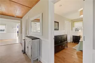 272 Riverside St, Portsmouth, RI 02871 - Photo 11