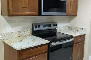 300 Smithfield Ave, North Providence, RI 02904 - Photo 7