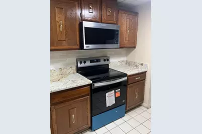 300 Smithfield Avenue #P2-17, North Providence, RI 02904 - Photo 5