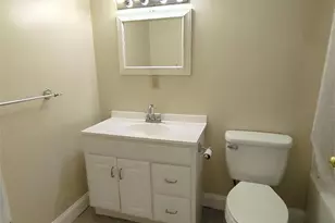 300 Smithfield Ave, North Providence, RI 02904 - Photo 13